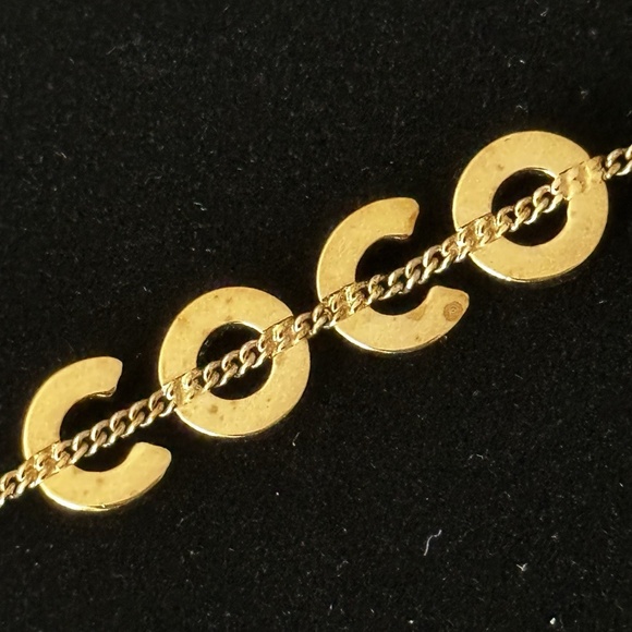 Chanel 01A COCO Gold Coloured Chain Necklace with Black Rhinestones - Picture 8 of 13
